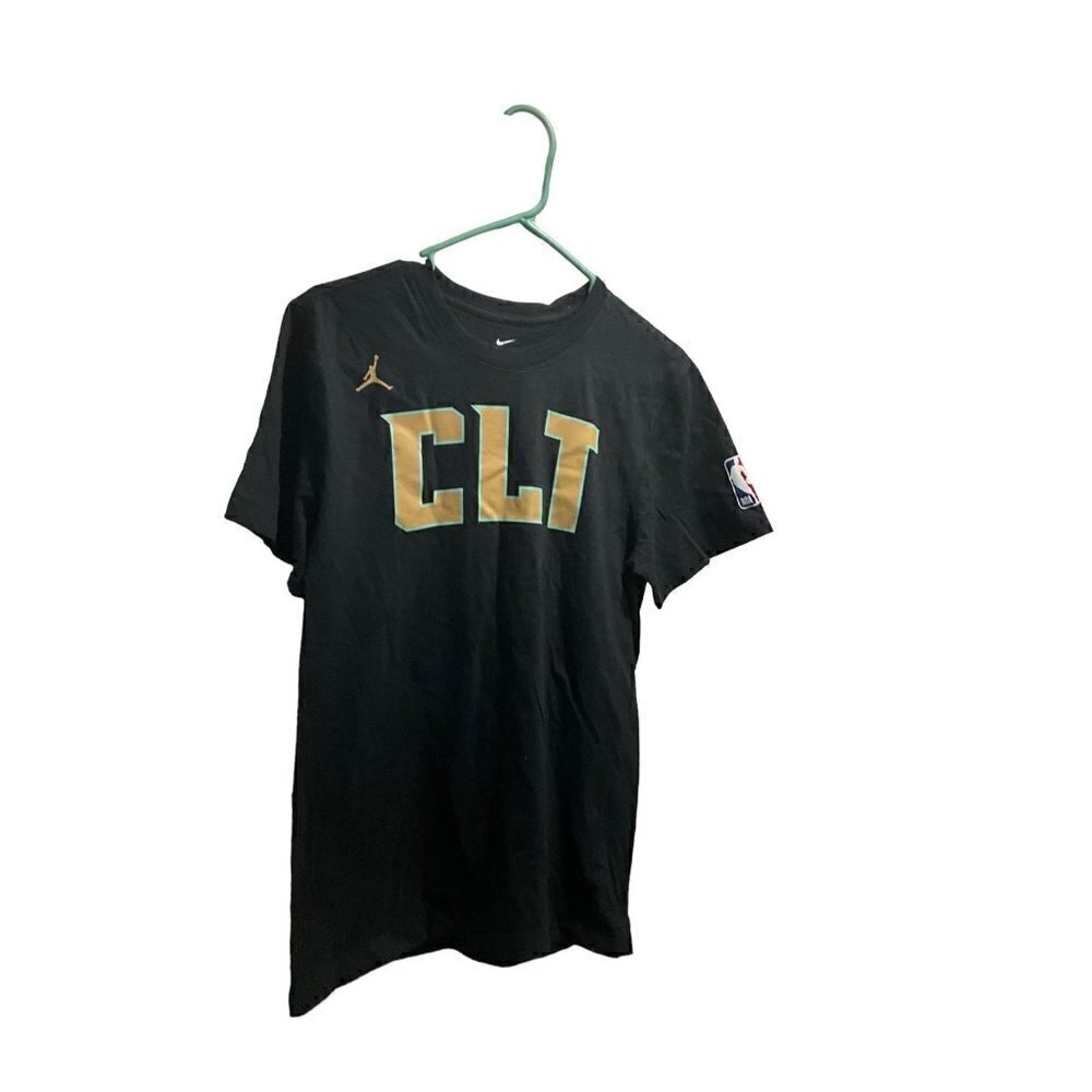 CHARLOTTE Hornets‎ City Edition Jordan T-shirt Size  XS